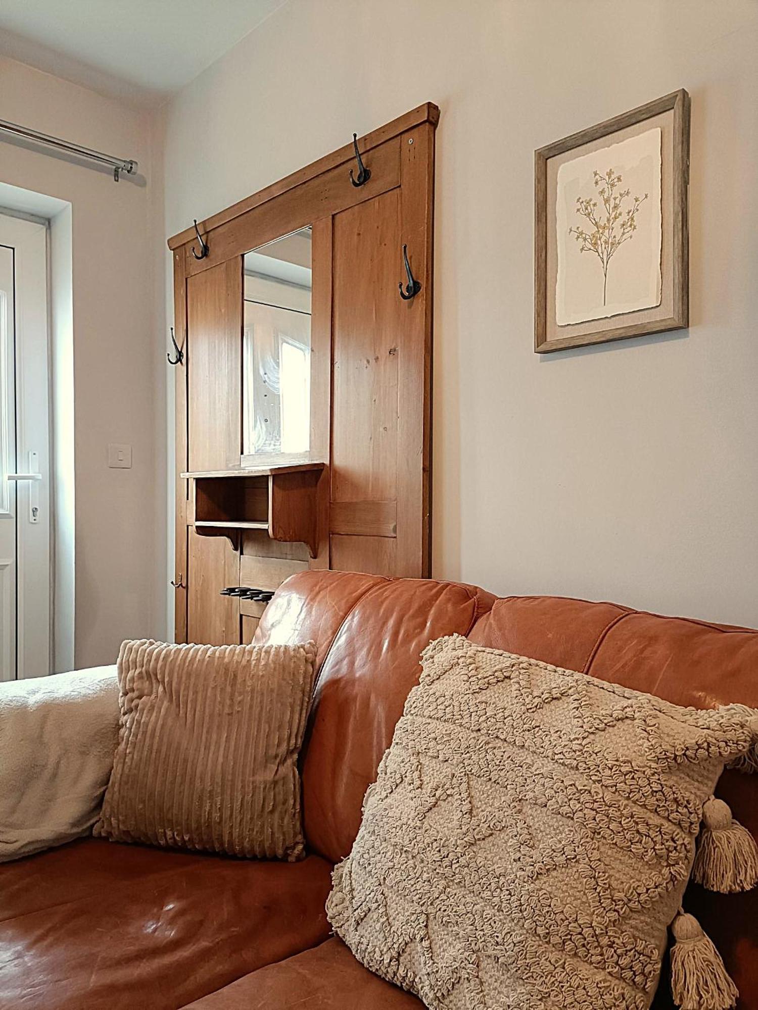 Charming Terrace Home In Whitchurch Вітчерч Екстер'єр фото